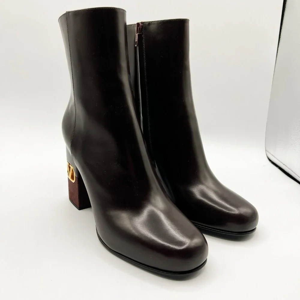 Valentino Garavani VLogo Heritage Leather VLogo-Heel Booties Made in Italy Sz 40 - Picture 3 of 14